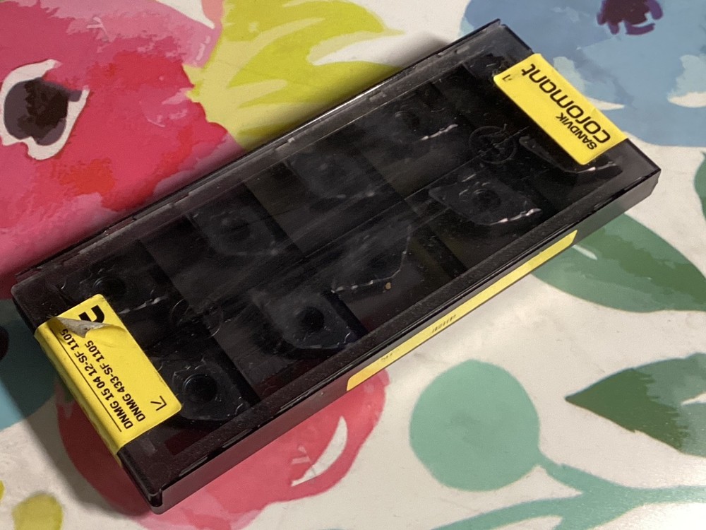 Sandvik Coromant DNMG 433-SF 1105 150412-SF 1105 Carbide Inserts (Box of 10)
