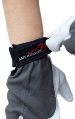 Wing Thumb with Reinforced Finger Protection Gloves, White/Black (1 Pair)