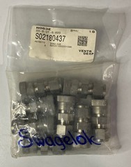 ONE (1) SWAGELOK Stainless Steel Ultra-Torr Vacuum Fitting SS-6-UT-6-600 3/8″
