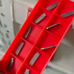 10pcs N123E2-0200-0002-TF ZM1125 2mm Wide Carbide Grooving Inserts N123E2 0200