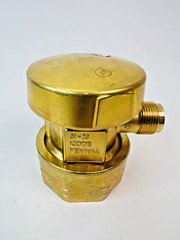 Kidde-Fenwal 81-872442-000 Brass Discharge Head, Grooved Nut for ADS and CO2