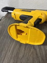 DEWALT DC545 18V XRP Cordless Caulk Adhesive Gun 10oz Tested Working Tool Only