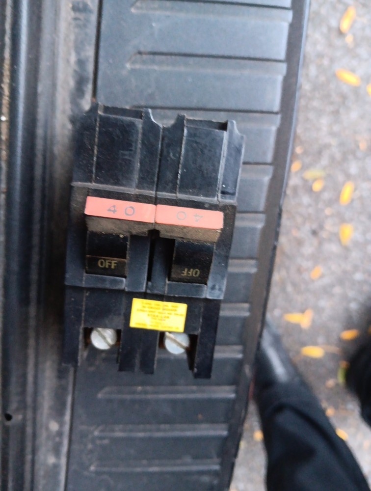 Federal Pacific NA240 40A Circuit Breaker – Black