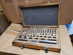 81 PCS GRADE B 20 C GAGE GAUGE BLOCK SET WOODEN BOX Incomplete 01042