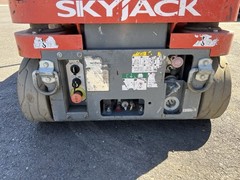 2016 Skyjack Scissor lift 16ft sj16