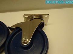 QTY=4: Polyurethane Wheel’s Locking6″H X 4-5/8″DX1-1/4″W PLATE 3-3/4″L X 2-5/8″W