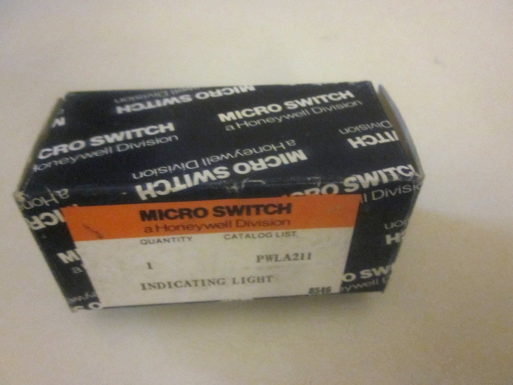 Micro Switch/Honeywell PWLA211 Indicating Light 9021 /NEW