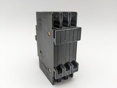 Cutler Hammer QCF3030HT Circuit Breaker 30 Amp 3 Pole 240 VAC DIN Rail Mount NOS