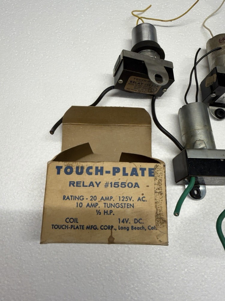 Touch-Plate 20A 120V / 20VAC Relays Model 1550A.