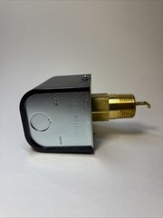 McDonnell & Miller FS4-3 1 In. NPT Flow Switch PN 114400 NIB