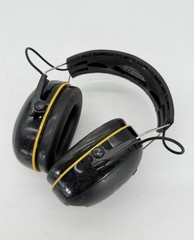 3M Worktunes Connect Wireless Bluetooth Hearing Protector Headphones 90543 READ