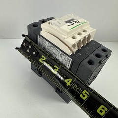 SCHNEIDER TESYS LC1D40A MAGNETIC CONTACTOR 3 POLE 50/60HZ