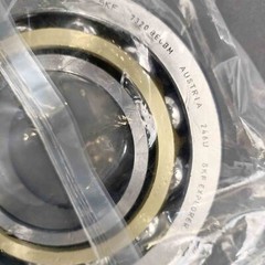 NEW 1pcs Angular Contact Ball Bearing SKF 7320 BECBM 100x215x47mm