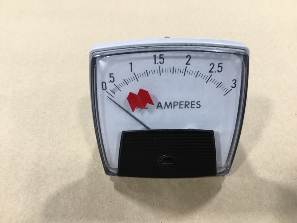 Yokogawa 250-340-LJLJ-UL 3 1/2” AC Ammeter Panel Meter 0-3 A Amperes #39T10