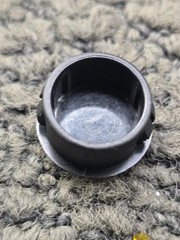 (QTY 200) 62MP0687 Snap-In Hole Blanking Plug Black Nylon