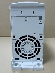 ACS150-03U-05A6-4 ABB ACS150 2.2KW 440V VFD