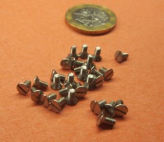Flat Head Slotted Machine Screw 18-8 Stainless Steel, 2-56 x 3/16″ L 300 Pcs