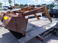 Freeman 3000 Tractor Loader 60″ Bucket & Arms