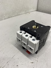 SCHNEIDER ELECTRIC V4 Switch Disconnector Body 3 Poles 80A