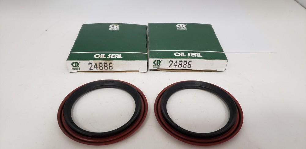CHICAGO RAWHIDE 24886 OIL SEAL, 2.50 x 3.226 x 0.190 (LOT OF 2) NIB