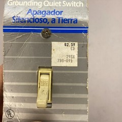 Leviton 5225-WSP Combo Switch and Receptacle, White (quilet switch gift)🔔