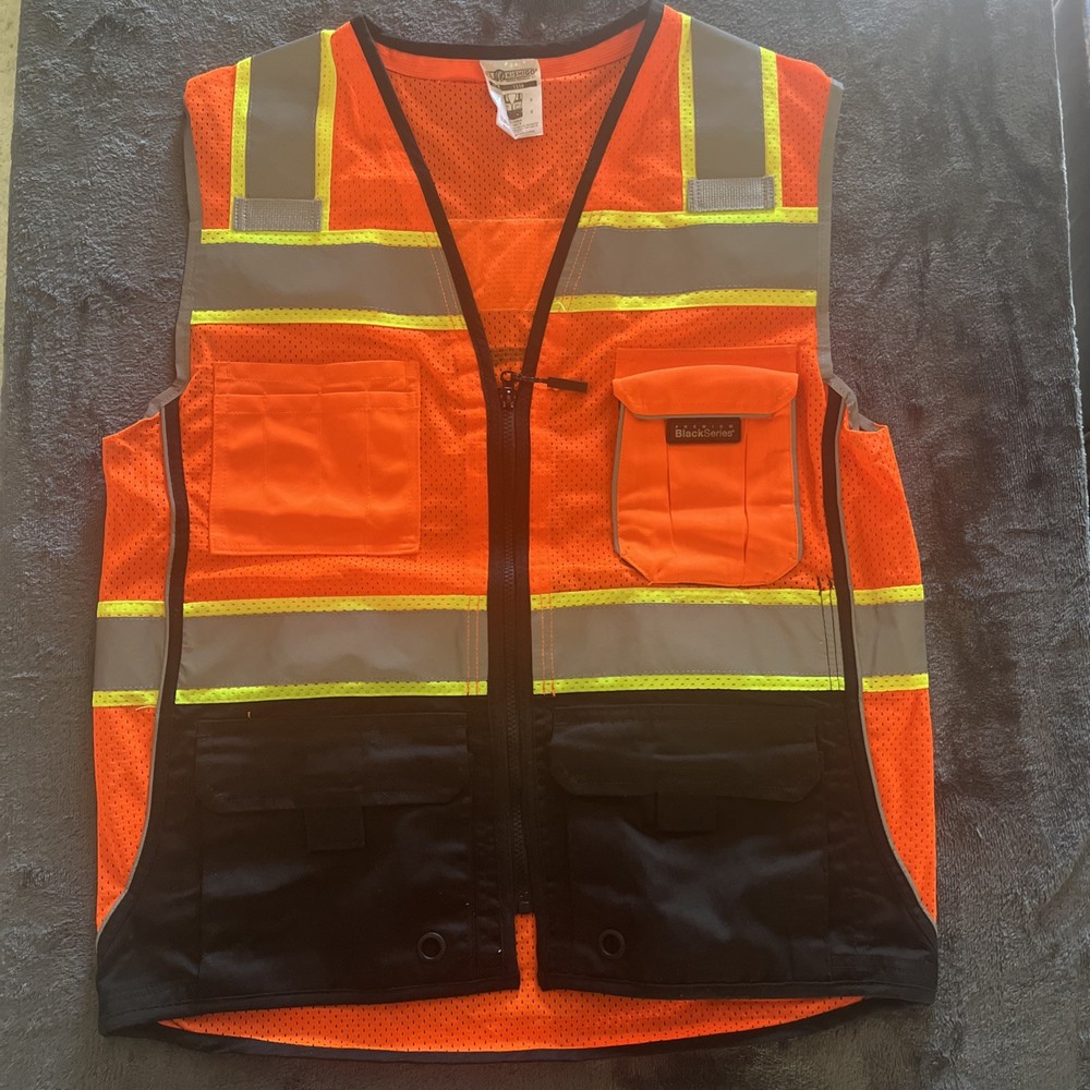Kishigo Premium Black Series Men’s Surveyors Vest M 1516, Class 2 Hi-Vis, Medium