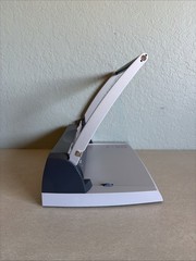 GBC CombBind C75 Binding Machine