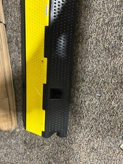 Cable Protector Ramp Wire Cover Guard PVC Traffic Speed Bump 33wcr001-1cm-0106