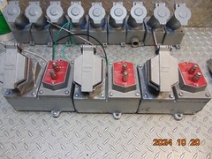 1 APPLETON ENR5201 / GFS1 GROUND FAULT CIRCUIT INTERRUPTER AND 20 AMP RECEPTACLE