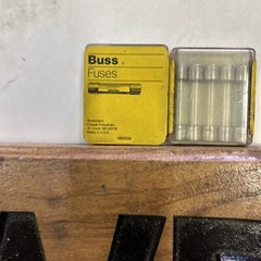 LOT OF 10 AGC-1/10 BUSS BUSSMANN FUSES AGC1/10 250V