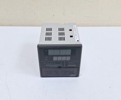 Yamatake SDC21 / C215GA00101 Temperature Controller AC100-240V 50/60Hz 18VA Max