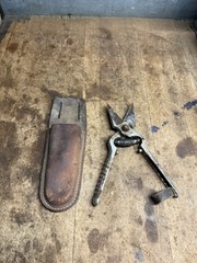 Vintage Old Original Wool Sheep Shears Farm Barn Hand Tool Leather Holster USA