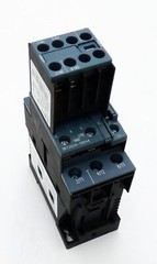 Siemens SIRIUS 3RT2024-1BB44 E:04 power contactor including auxiliary switch -used-