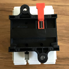 Telemecanique V4 80A 3 Pole Isolated Load Break Switch