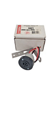 Tork 2421 Photo Control Receptacle With Mounting Bracket