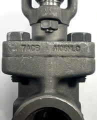 Smith – 1″ FNPT x 1″ Socket Weld CL-800 Forged Carbon Steel Wedge Gate Valve