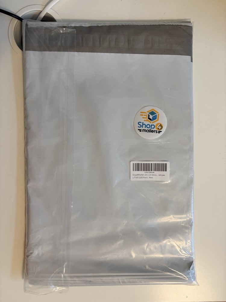 Shop4Mailers 10×13 Glossy White Plastic Self Seal Poly Mailer Flat Bags 100 Pack