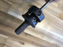 The L.S. Starrett Co. A-2 A2 Hole Saw Arbor Shank W 1/4″ Drill Bit Good Cond.