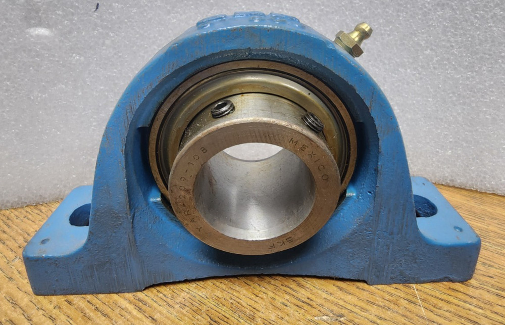 🤠 NEW SKF 1-1/2″ STANDARD DUTY PILLOW BLOCK BALL BEARING 2-BOLT YAR-209-108