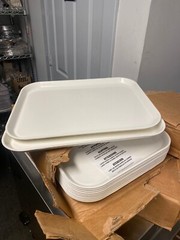 Cambro 14″ x 18″ Rectangular White Customizable Fiberglass Camtray .12/case