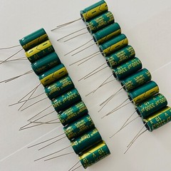 3300uF 10V Electrolytic Capacitors 10V 3300uF Volume 10 x 20 mm Choose Quantity