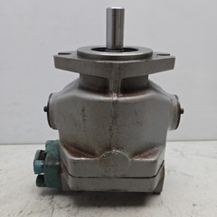 Variable Hydraulic Piston Pump Used No Manufacturer Tag See Pictures For Details