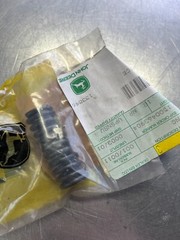 A352R Genuine OEM John Deere SPRING QTY of 1 Spring