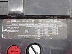 GE TFJ36200 200 Amp 3 Pole 600V old style TFJ Circuit Breaker Tested