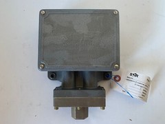 SOR 66V1-K45-N4-C1A PRESSURE SWITCH 1/4IN 25-275PSI SN: 100402887