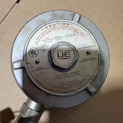 United Electric F110A-7BS Temperature Switch 0-400F 125/250VAC 15 Amp Nos No Box