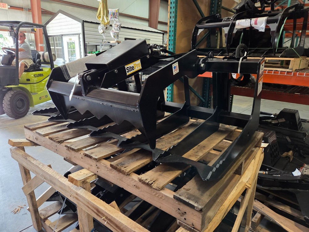 SITE PRO-WORKSAVER 72″ BRUSH GRAPPLE FOR SKID STEER 6″ SPACING USA MADE IN STOCK