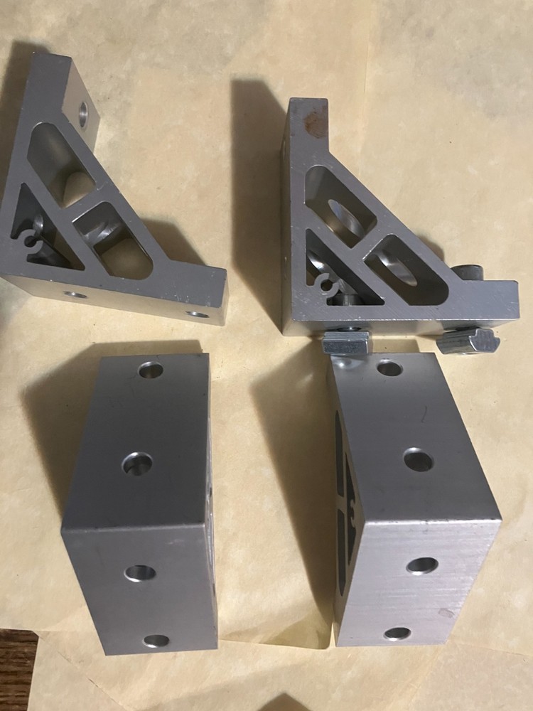 Lot of 4 80-20 Corner Gussets 40mm wide 4 Hole Aluminum