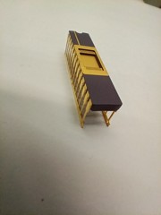Chip carrier ceramic-gold C-DIP 28 pin 13-029-028 SILVERGLASS