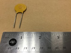 (100 PCS) RFE JVR20N221K11PU5 VARISTOR ( 0N221K ) RoHS YES 100 PC BAGS